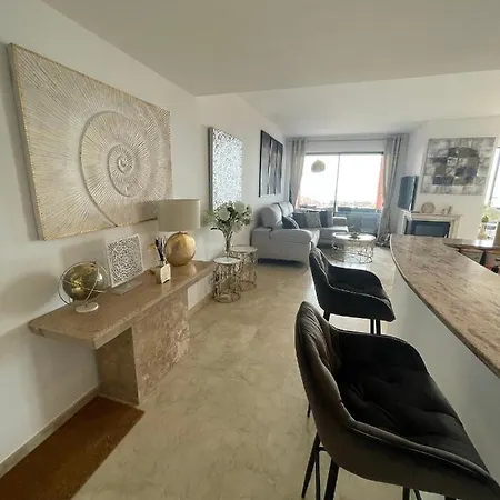Calahonda Luxury With A Stunning Sea View Appartamento Mijas
