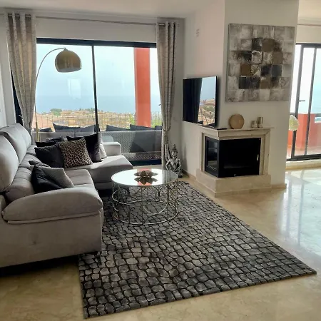 Calahonda Luxury With A Stunning Sea View Appartamento Mijas